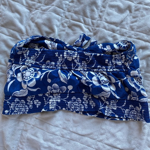 Hollister Floral Tube Top - Picture 3 of 3